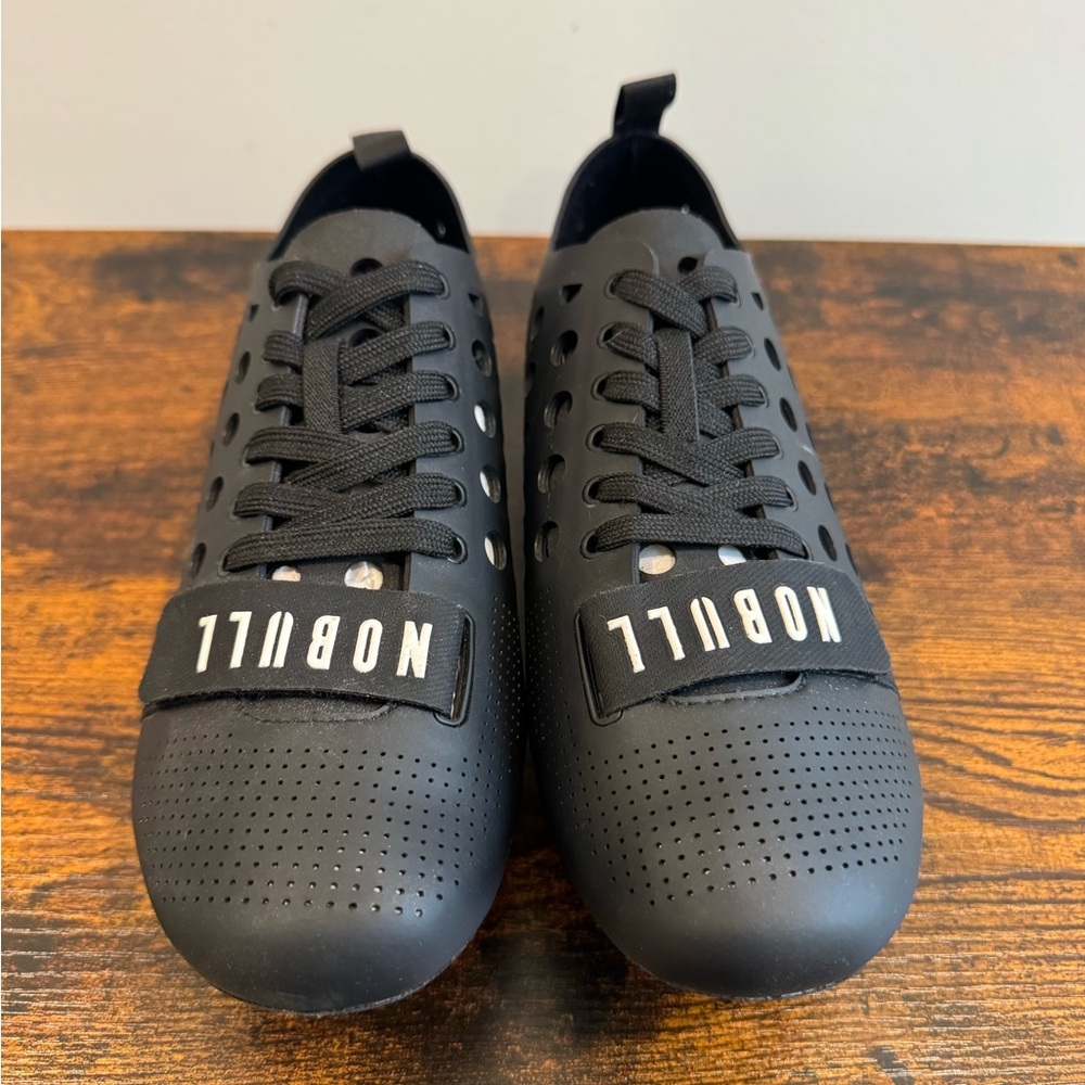 NOBULL cycling shoes with delta clips included size 8W 6.5M. NEW never worn